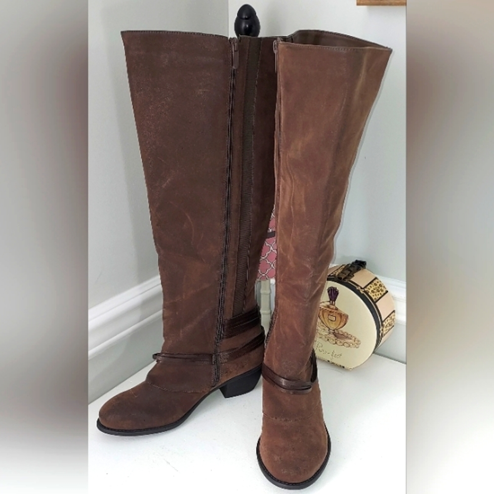 Torrid Dark Brown Heeled Boot with Country Detail Sz 10W NWT